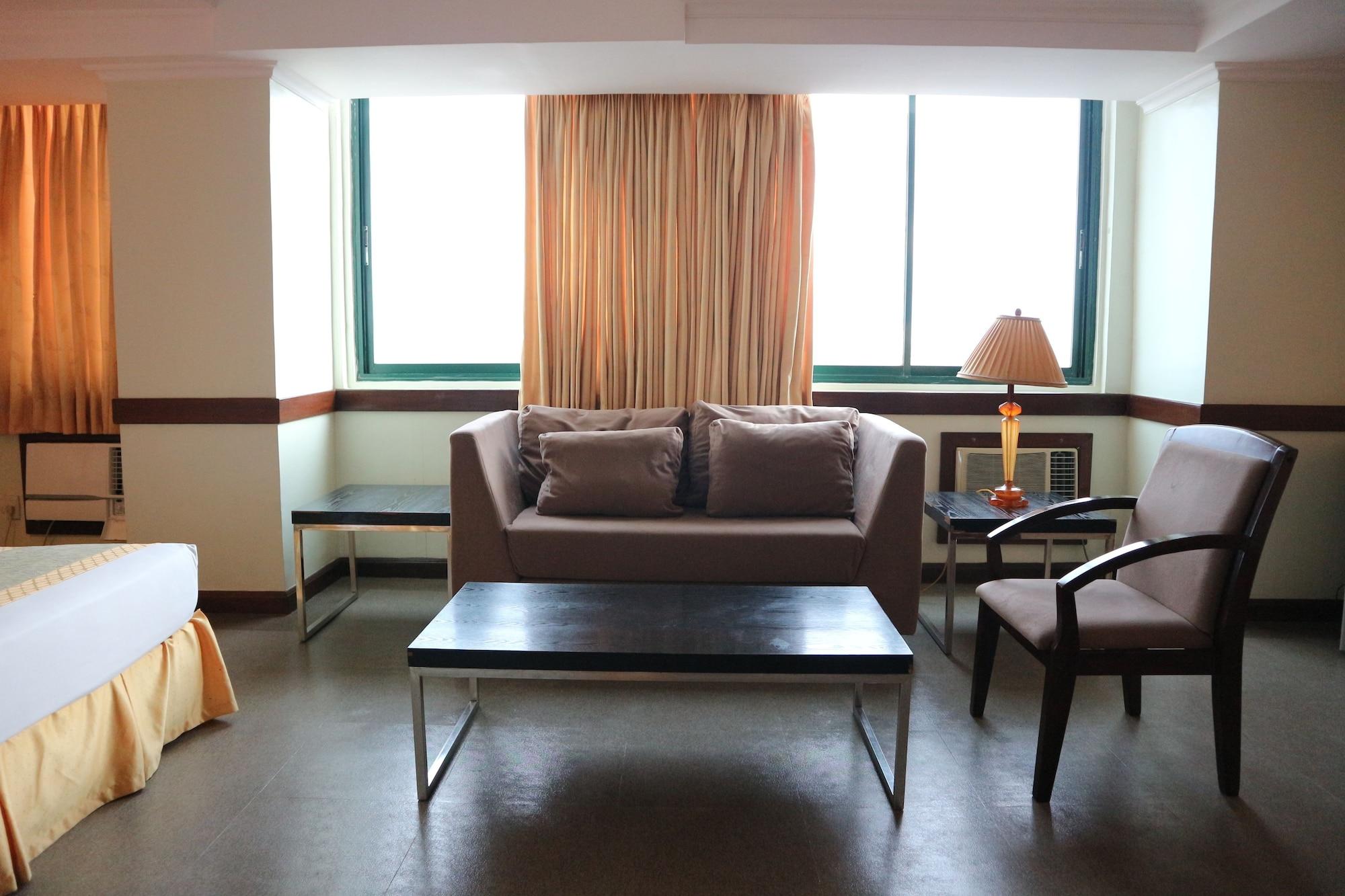 Iloilo Business Hotel Exteriör bild