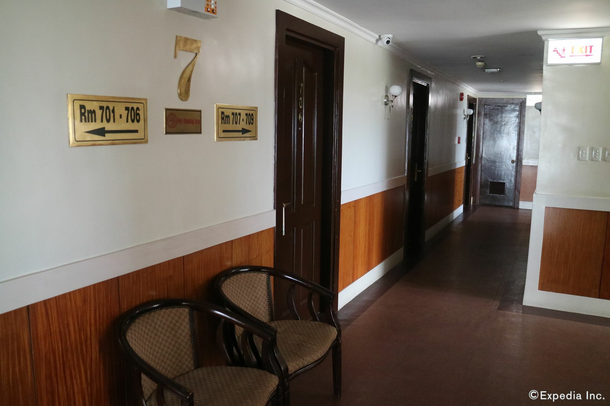 Iloilo Business Hotel Exteriör bild